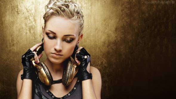 gold music girl предпросмотр